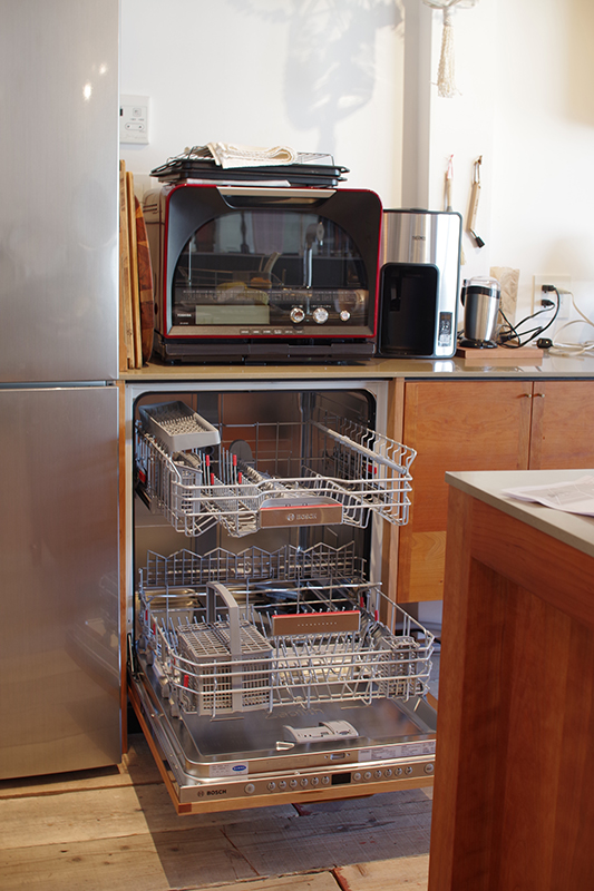 title: 04.28 fri | Page No,130 | No.2 | sync-furniture | 株式会社 SYNC | 福岡県 家具工房 | オーダーメイドキッチン