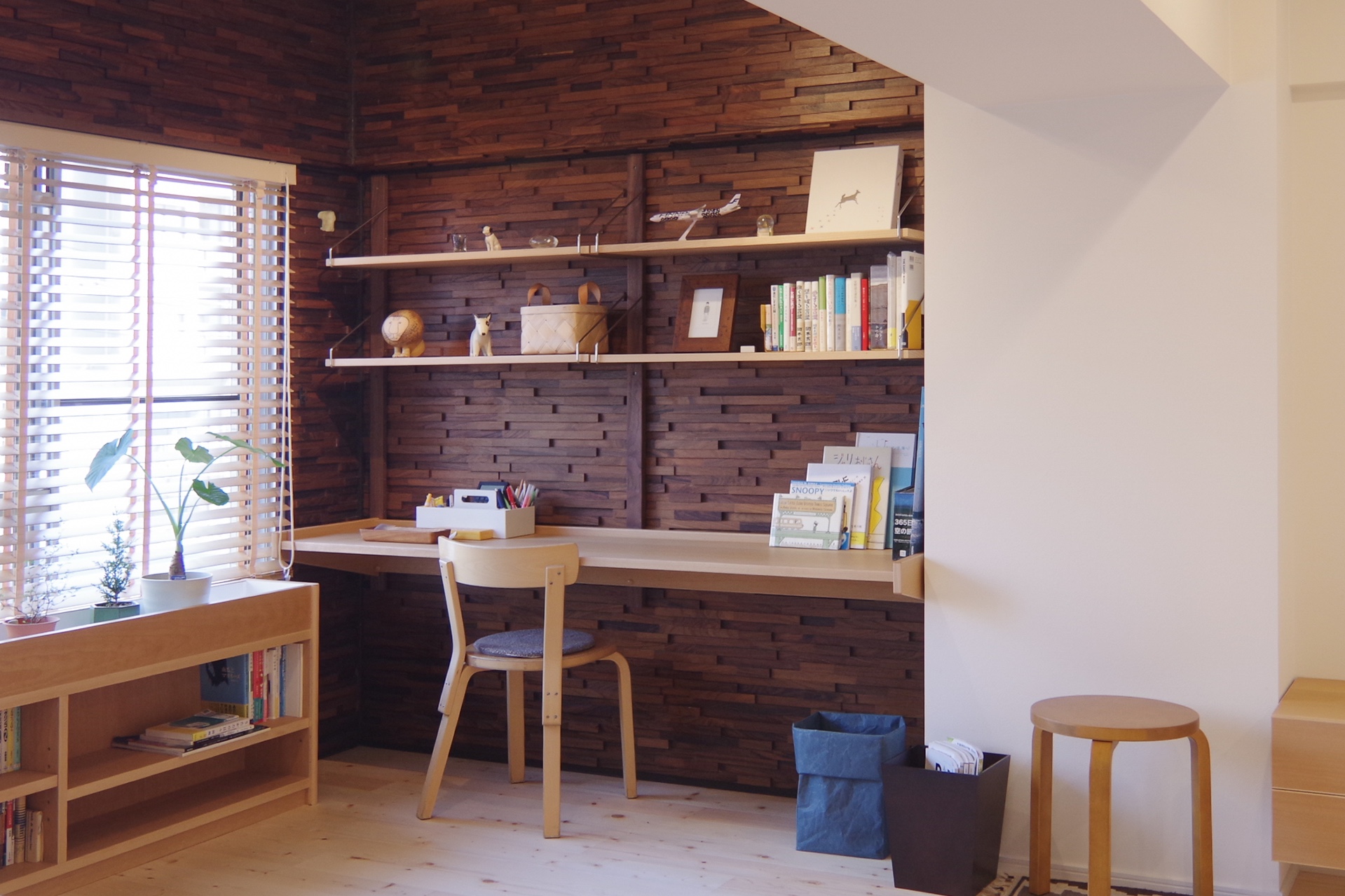 title: RENOVATION 05｜マンション | Page No,120 | No.14 | sync-furniture | 株式会社 SYNC | 福岡県 家具工房 | オーダーメイドキッチン