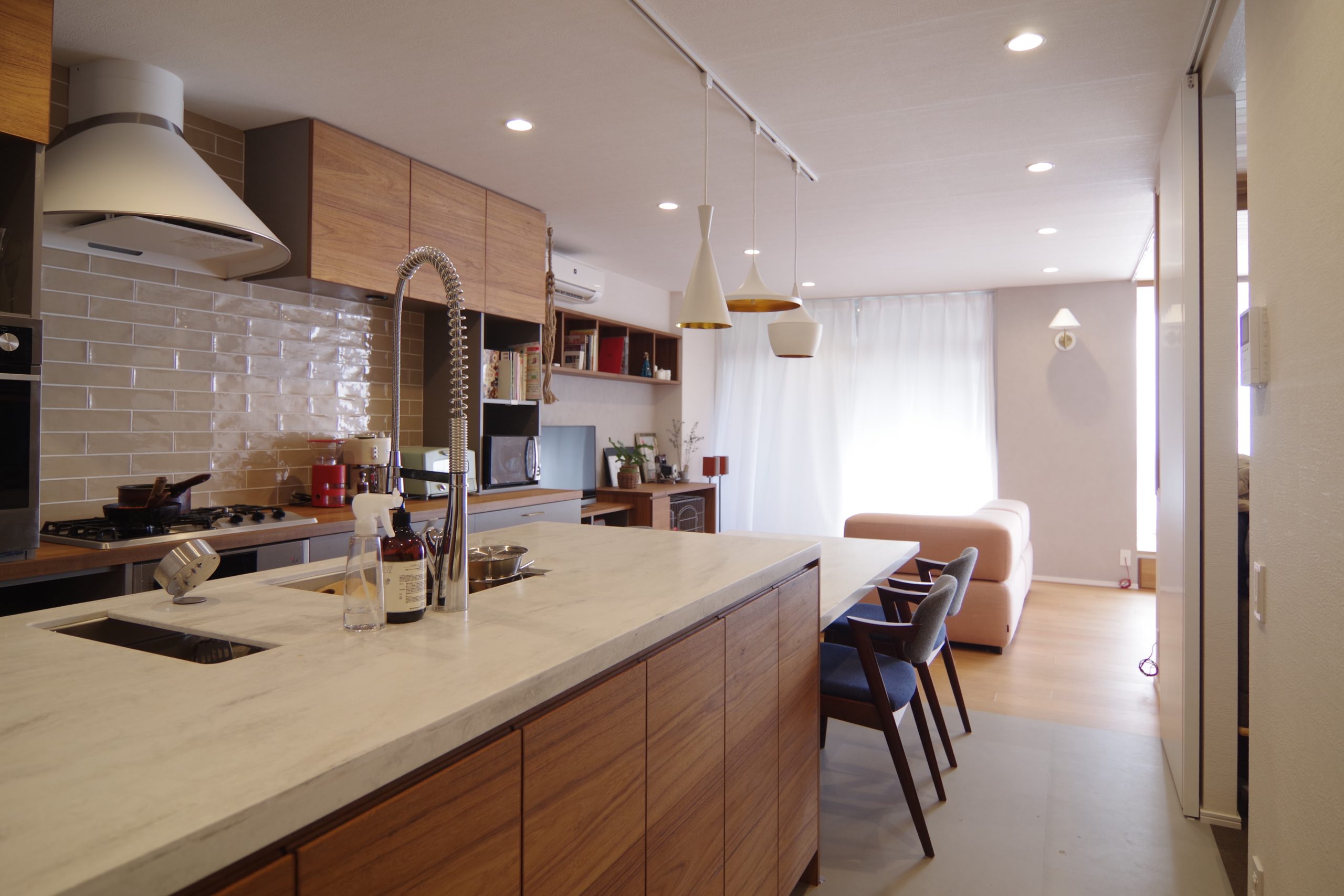 title: RENOVATION 07｜マンション | Page No,235 | No.17 | sync-furniture | 株式会社 SYNC | 福岡県 家具工房 | オーダーメイドキッチン