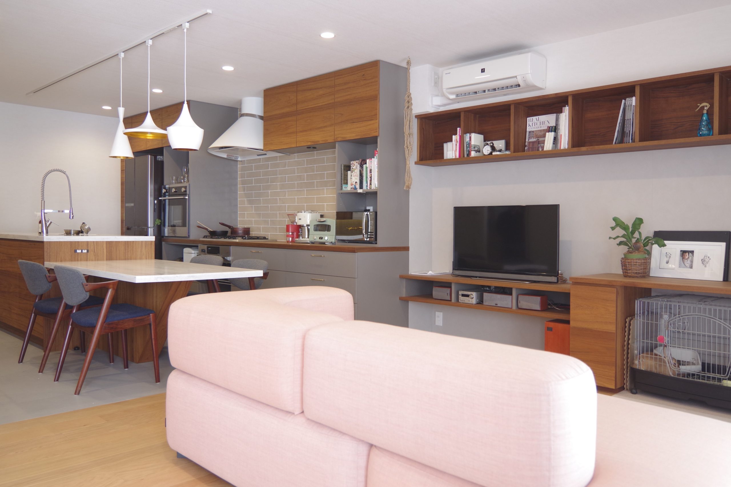 title: RENOVATION 07｜マンション | Page No,235 | No.1 | sync-furniture | 株式会社 SYNC | 福岡県 家具工房 | オーダーメイドキッチン