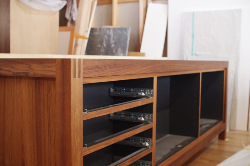 title: 04.06 sat | Page No,279 | No.2 | sync-furniture | 株式会社 SYNC | 福岡県 家具工房 | オーダーメイドキッチン