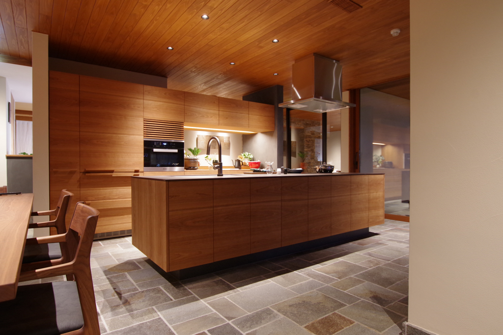 title: 02.06 thu | Page No,375 | No.3 | sync-furniture | 株式会社 SYNC | 福岡県 家具工房 | オーダーメイドキッチン