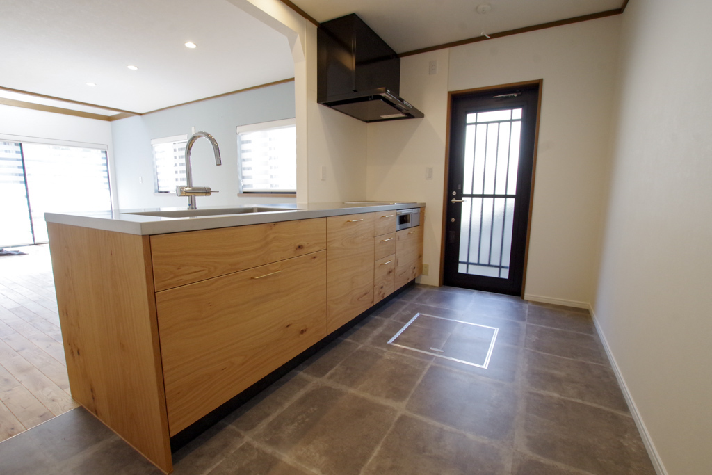 title: 05.01 fri | Page No,401 | No.1 | sync-furniture | 株式会社 SYNC | 福岡県 家具工房 | オーダーメイドキッチン