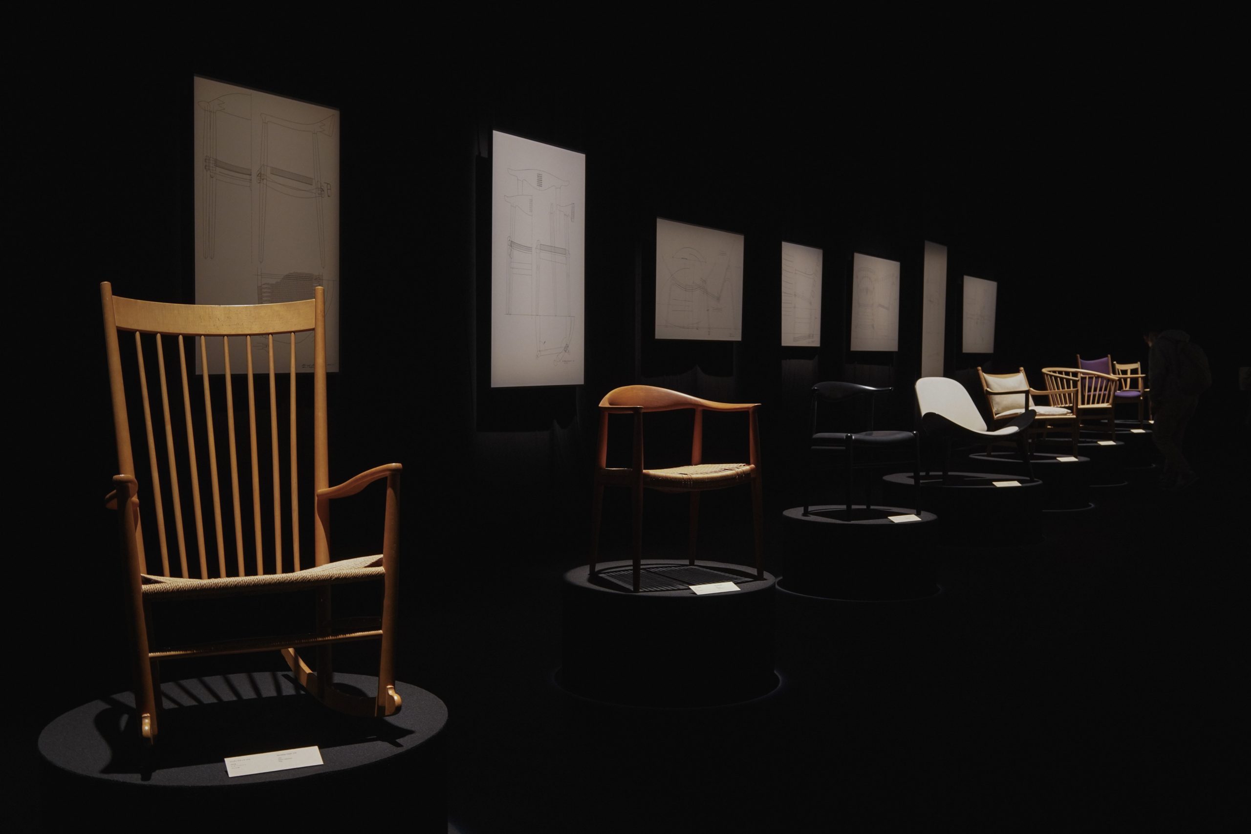 title: 12.22｜ハンス・ウェグナー展 | Page No,644 | No.4 | sync-furniture | 株式会社 SYNC | 福岡県 家具工房 | オーダーメイドキッチン