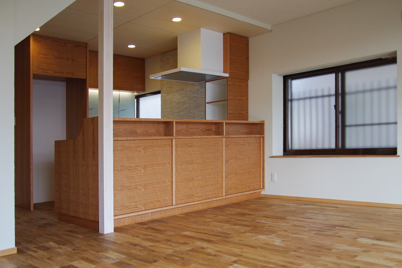 title: HOUSE 38 | Page No,40 | No.1 | sync-furniture | 株式会社 SYNC | 福岡県 家具工房 | オーダーメイドキッチン