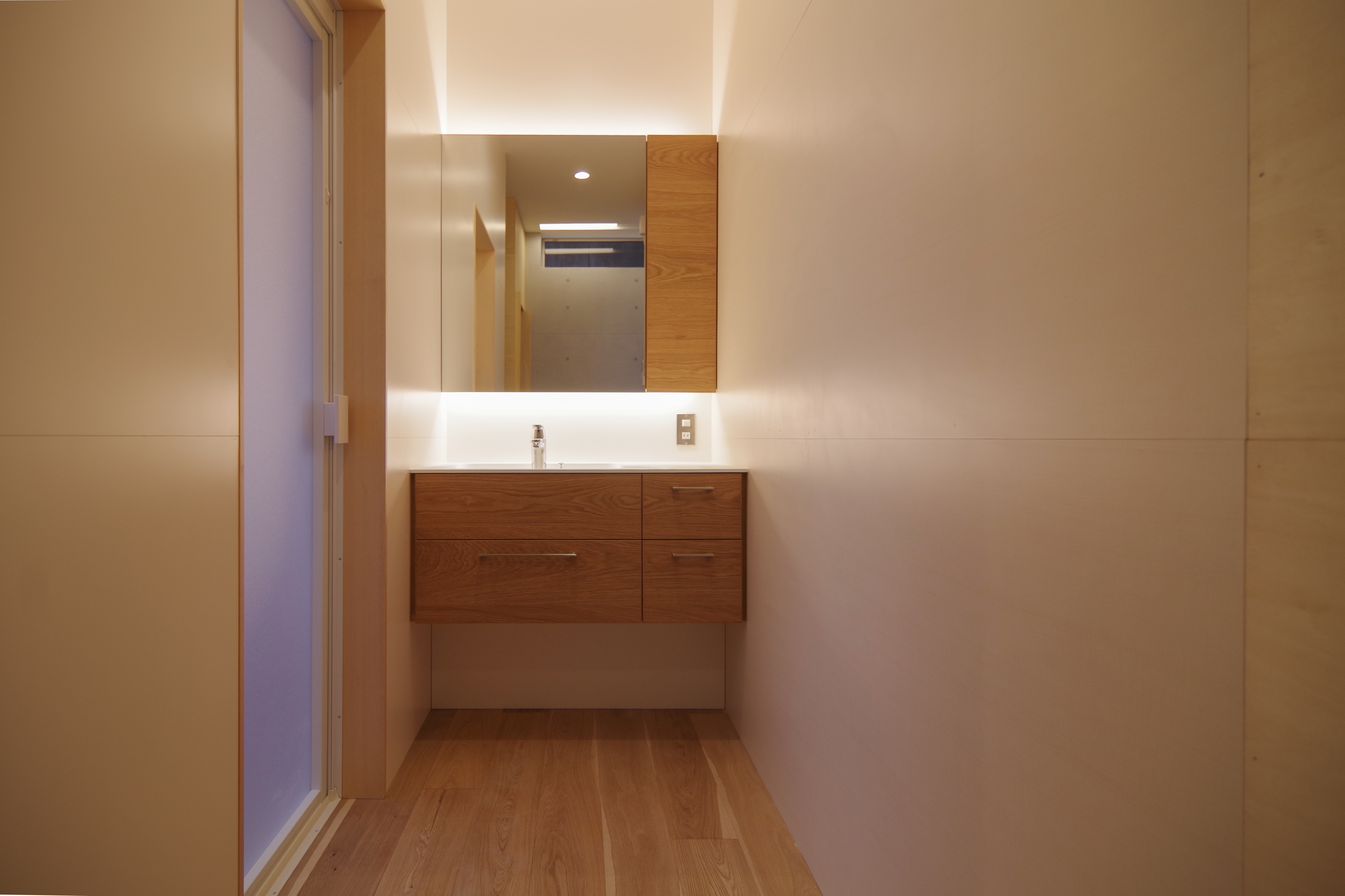 title: HOUSE 63 | Page No,69 | No.4 | sync-furniture | 株式会社 SYNC | 福岡県 家具工房 | オーダーメイドキッチン