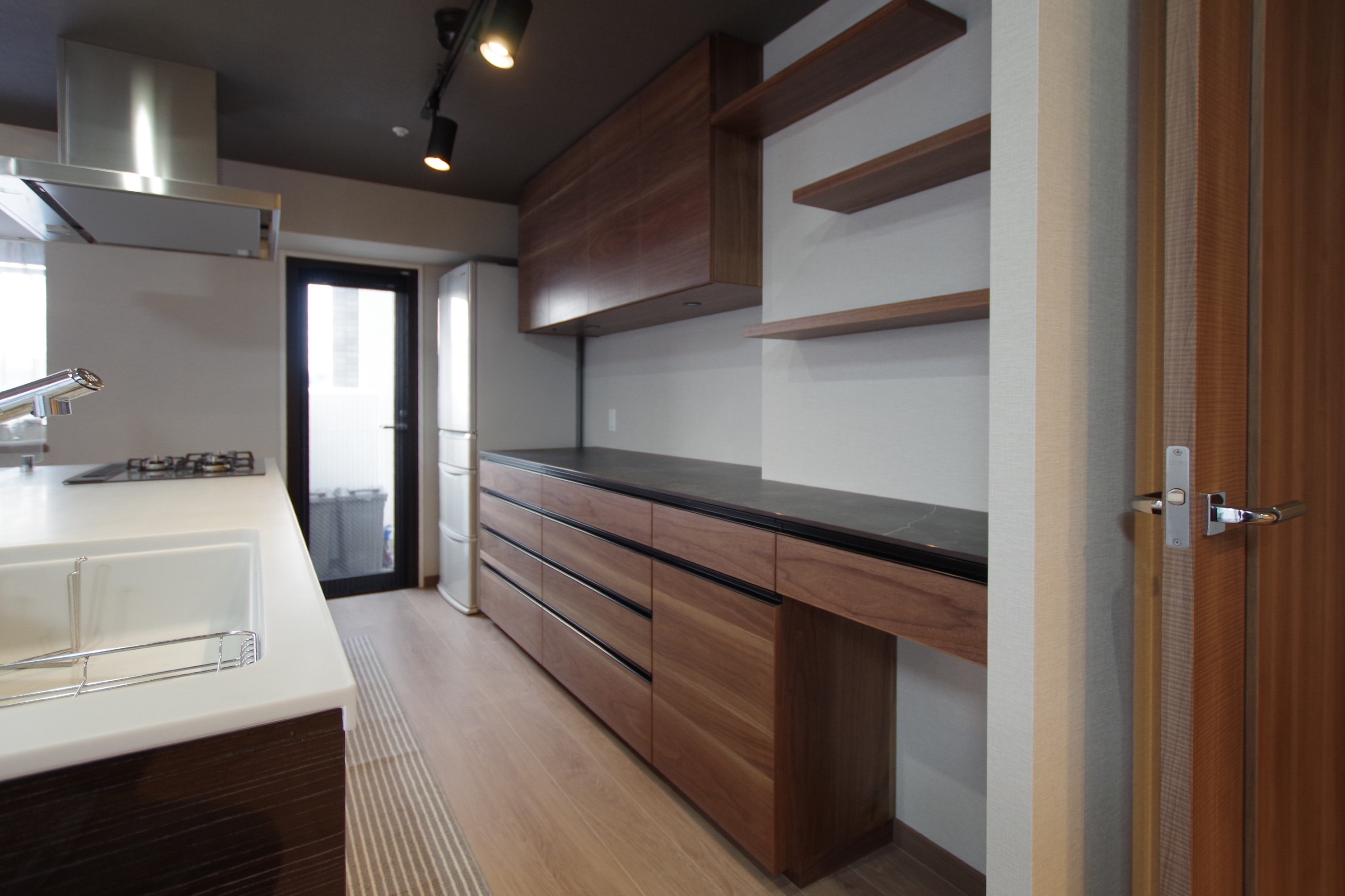 title: HOUSE 112 | Page No,123 | No.1 | sync-furniture | 株式会社 SYNC | 福岡県 家具工房 | オーダーメイドキッチン