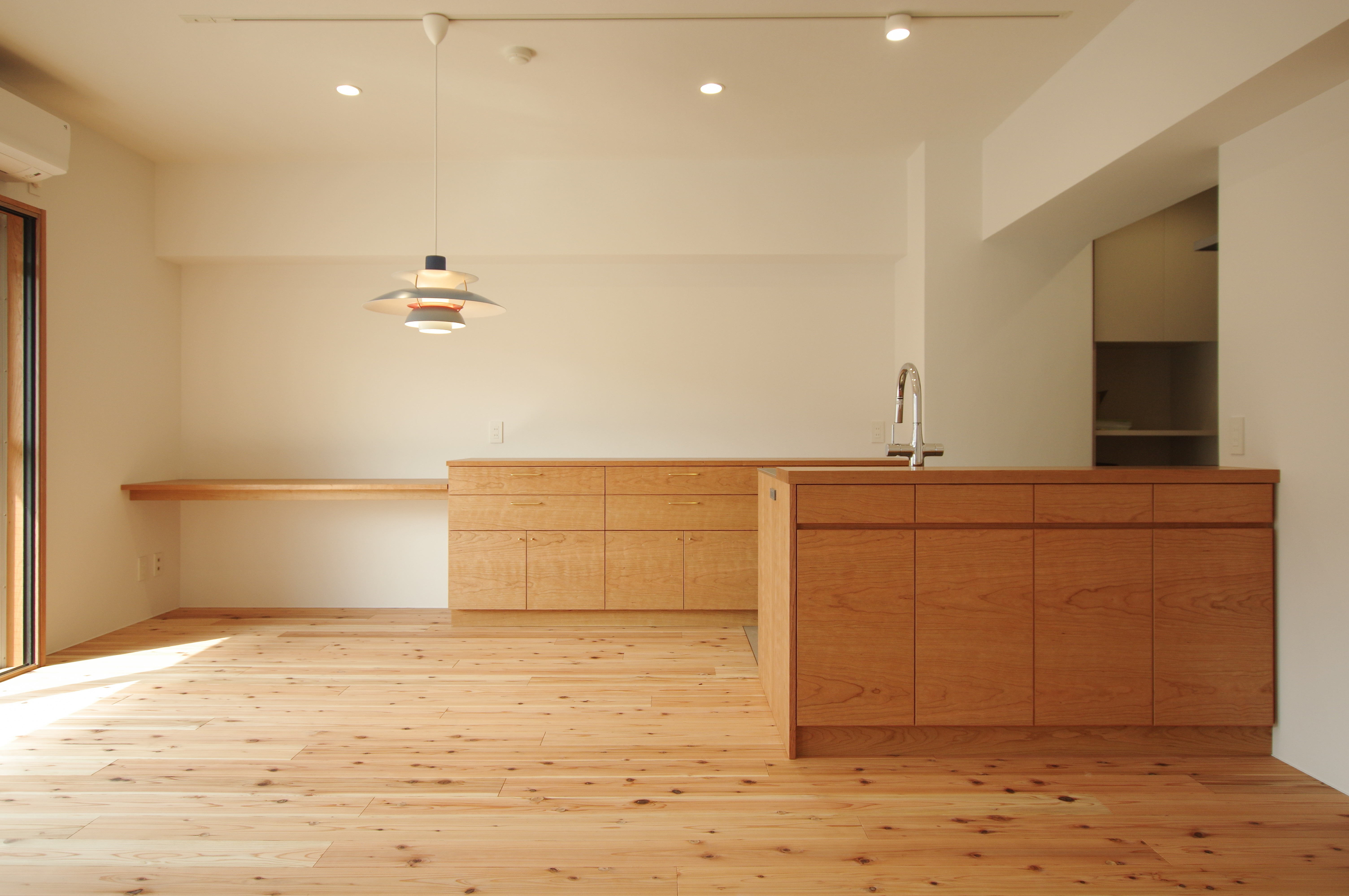 title: HOUSE 173 | Page No,186 | No.1 | sync-furniture | 株式会社 SYNC | 福岡県 家具工房 | オーダーメイドキッチン