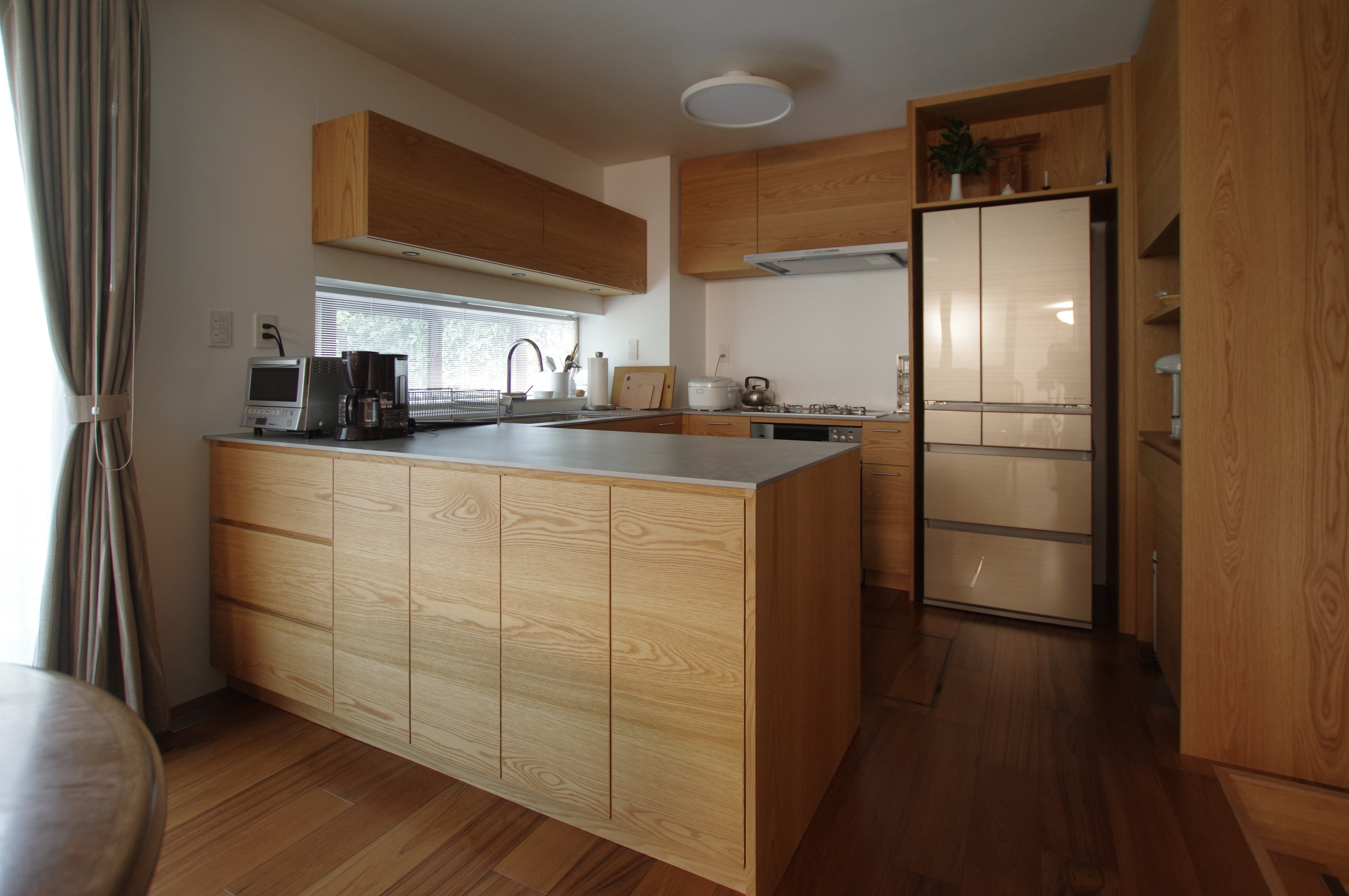 title: HOUSE 193 | Page No,206 | No.2 | sync-furniture | 株式会社 SYNC | 福岡県 家具工房 | オーダーメイドキッチン