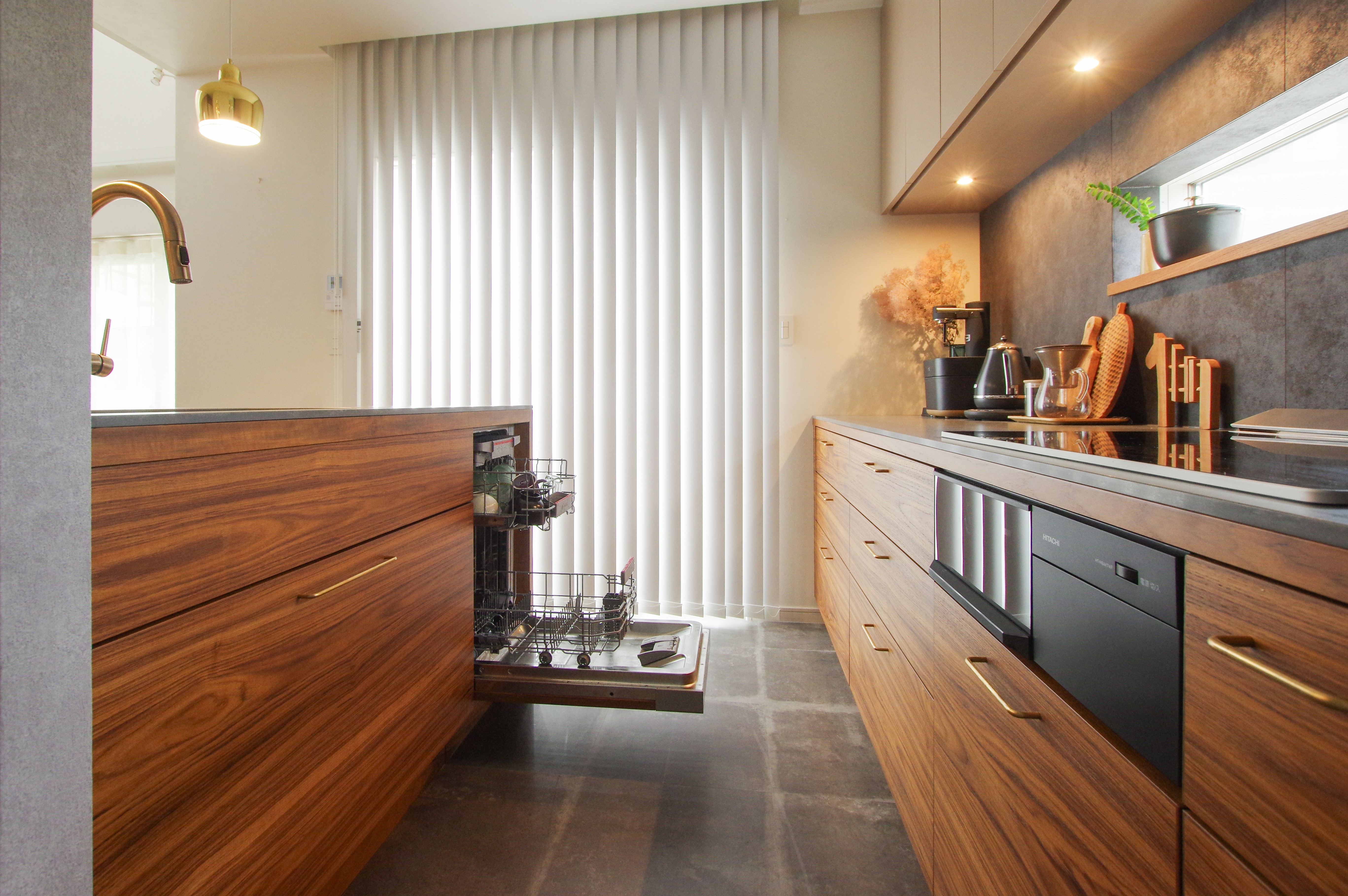 title: HOUSE 198 | Page No,211 | No.5 | sync-furniture | 株式会社 SYNC | 福岡県 家具工房 | オーダーメイドキッチン