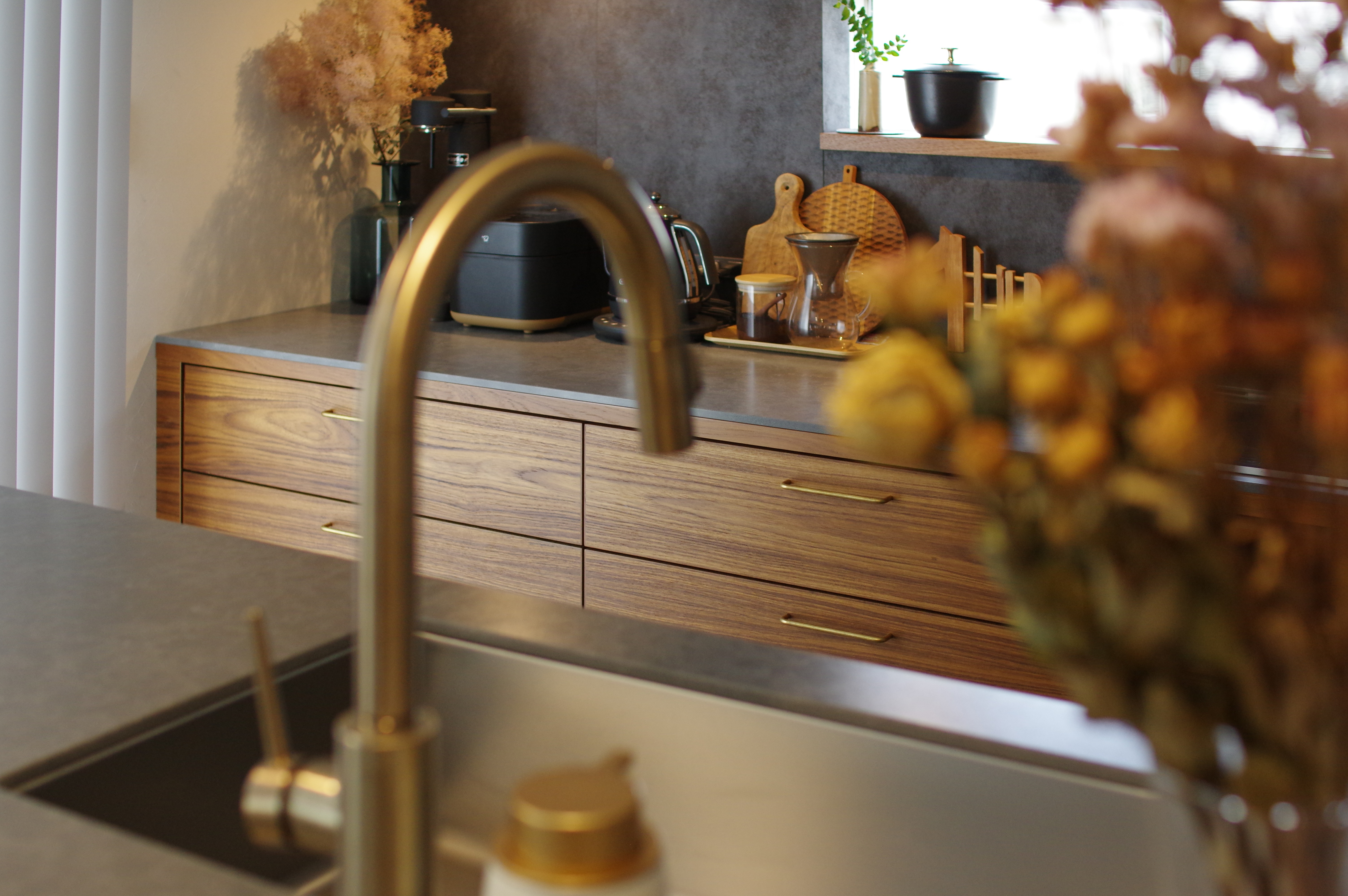 title: HOUSE 198 | Page No,211 | No.7 | sync-furniture | 株式会社 SYNC | 福岡県 家具工房 | オーダーメイドキッチン