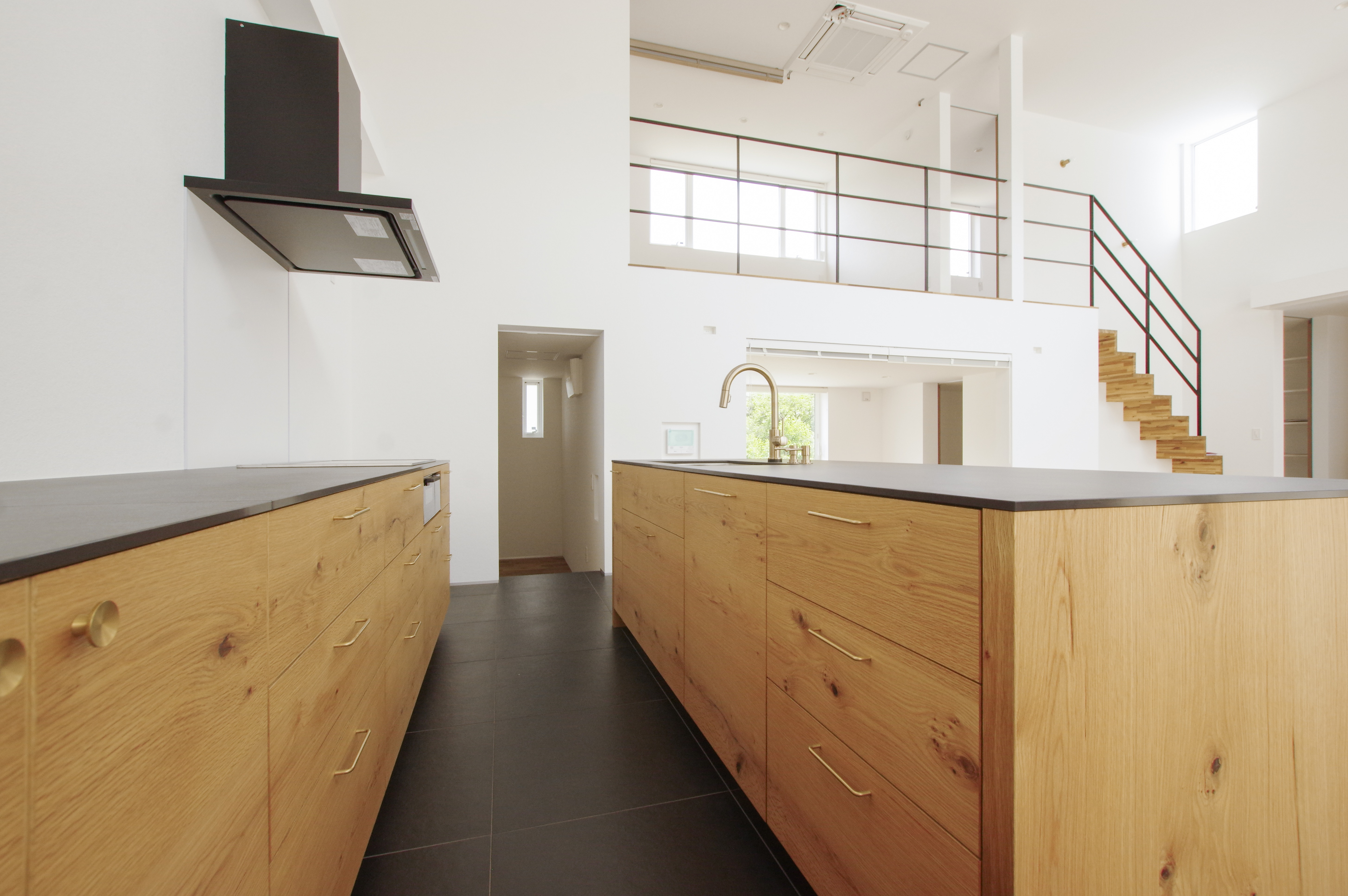 title: HOUSE 226 | Page No,239 | No.4 | sync-furniture | 株式会社 SYNC | 福岡県 家具工房 | オーダーメイドキッチン