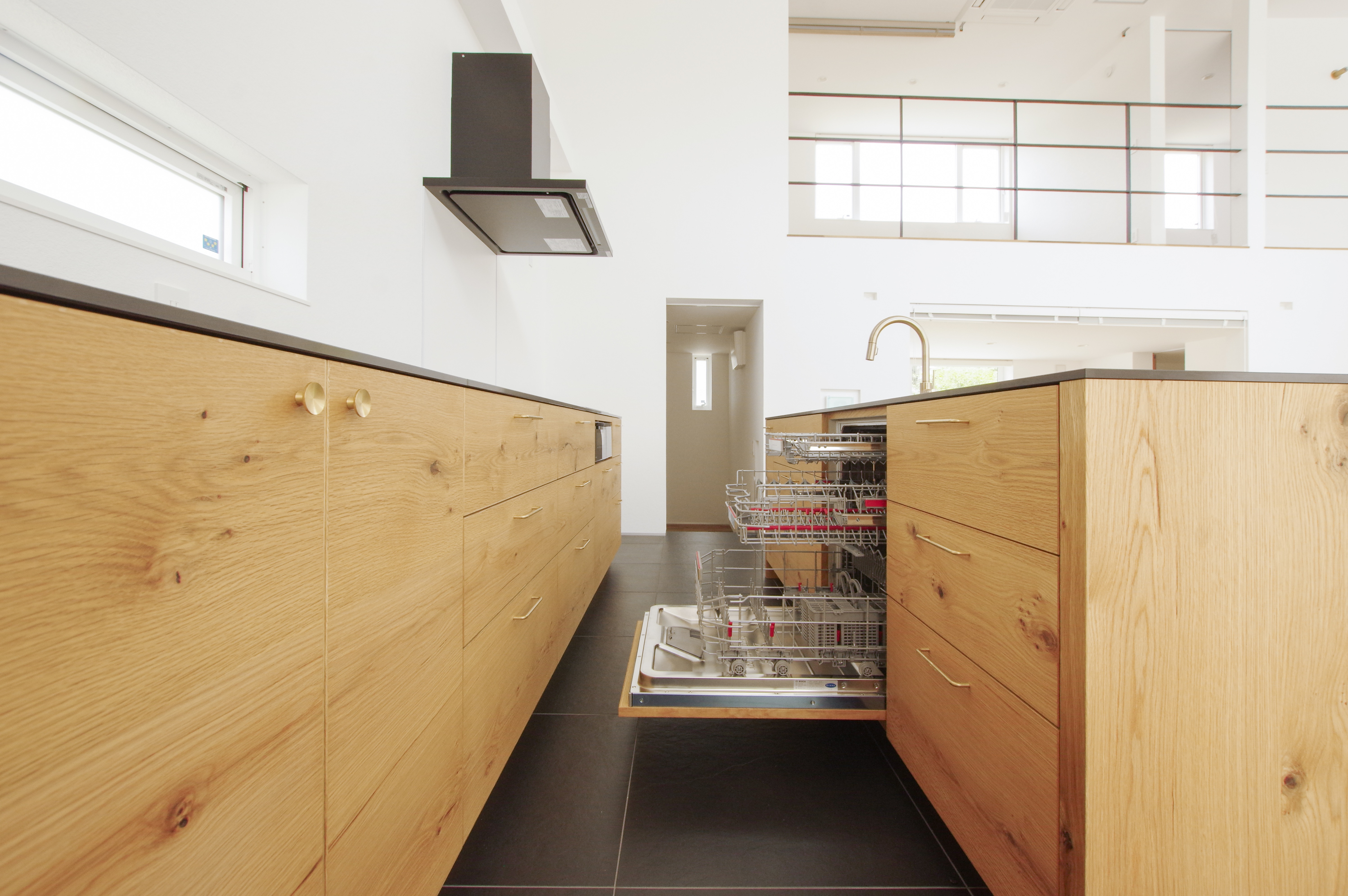 title: HOUSE 226 | Page No,239 | No.5 | sync-furniture | 株式会社 SYNC | 福岡県 家具工房 | オーダーメイドキッチン