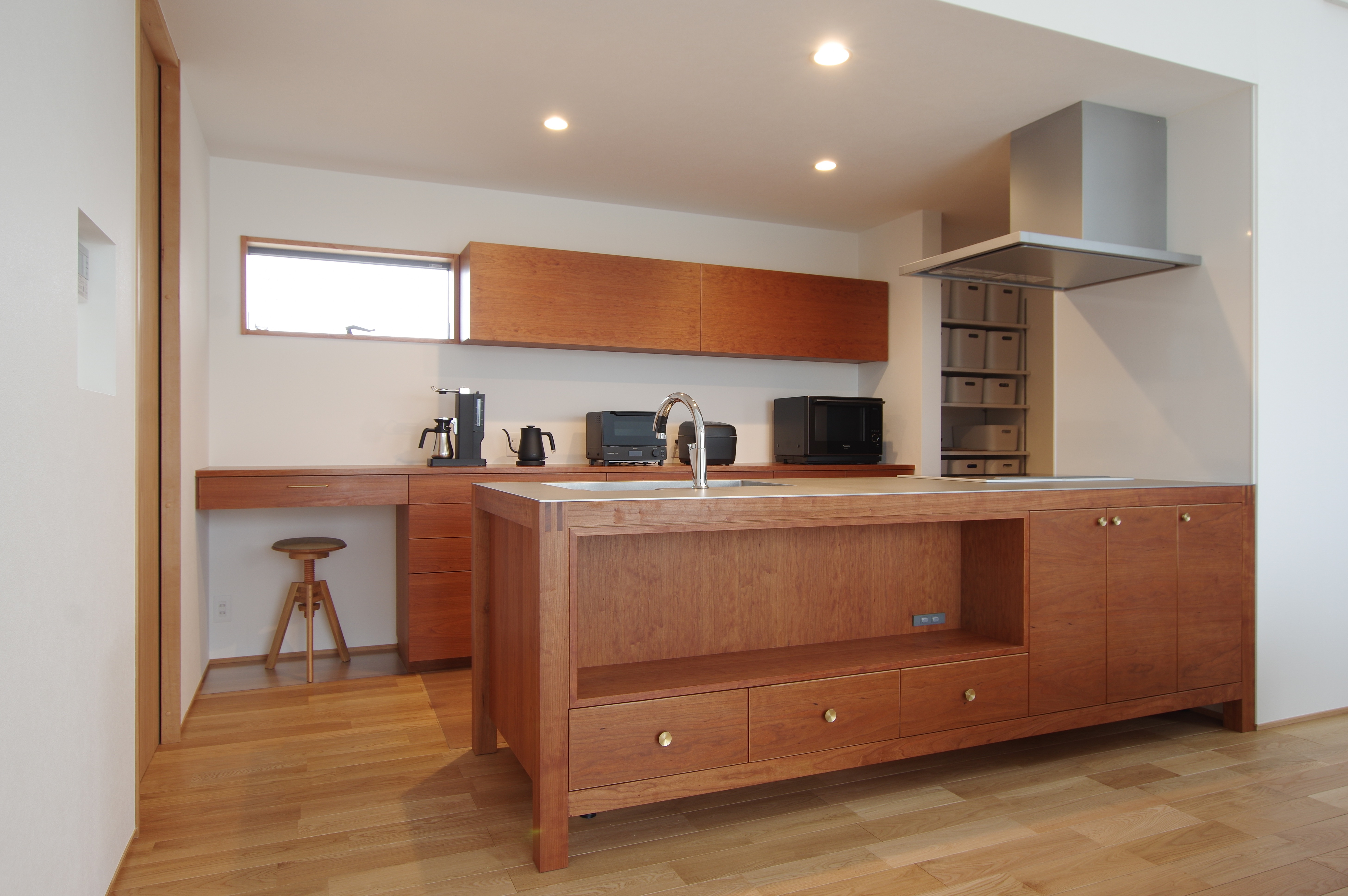 title: HOUSE 227 | Page No,240 | No.2 | sync-furniture | 株式会社 SYNC | 福岡県 家具工房 | オーダーメイドキッチン