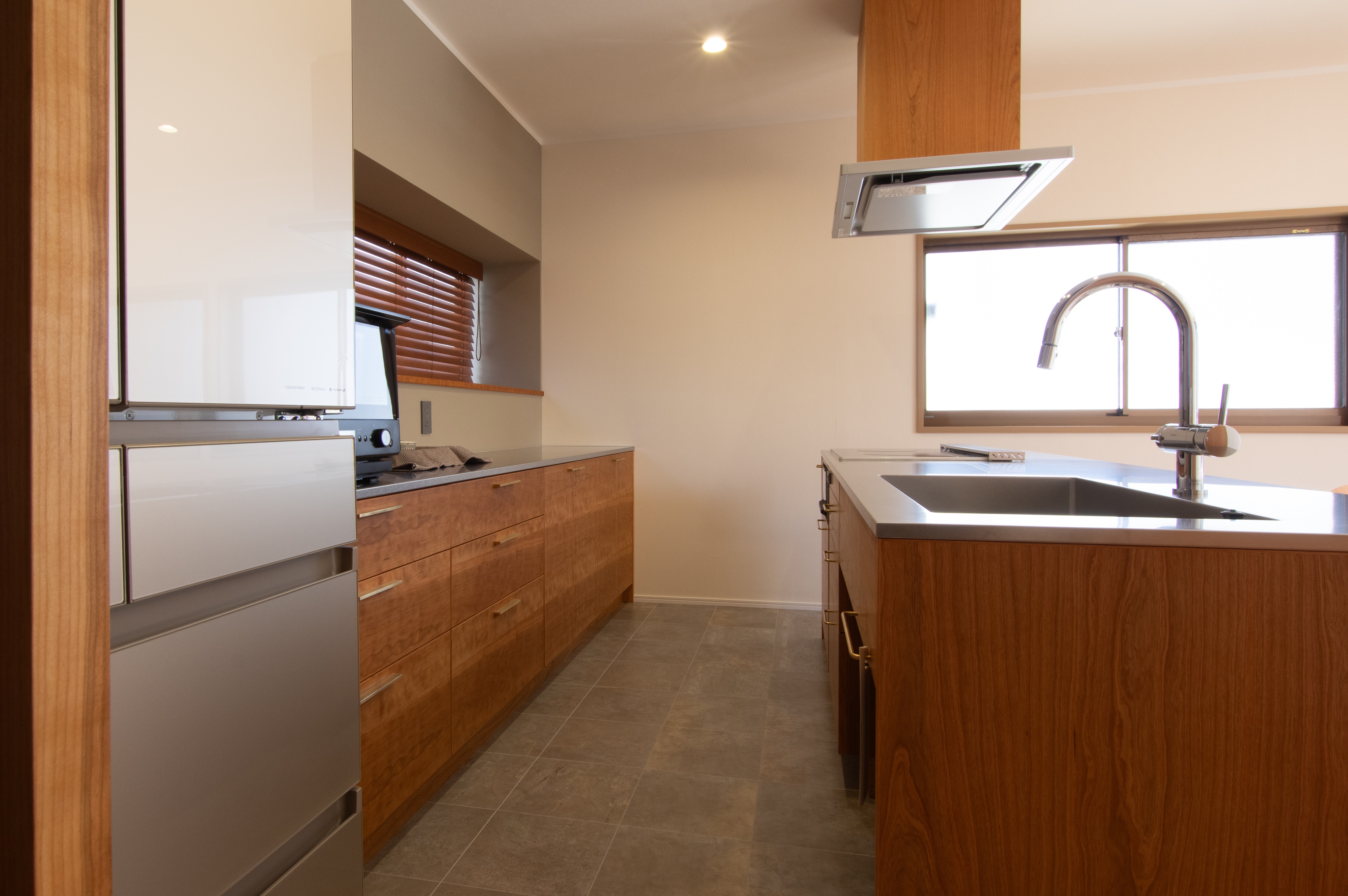 title: HOUSE 237 | Page No,250 | No.4 | sync-furniture | 株式会社 SYNC | 福岡県 家具工房 | オーダーメイドキッチン