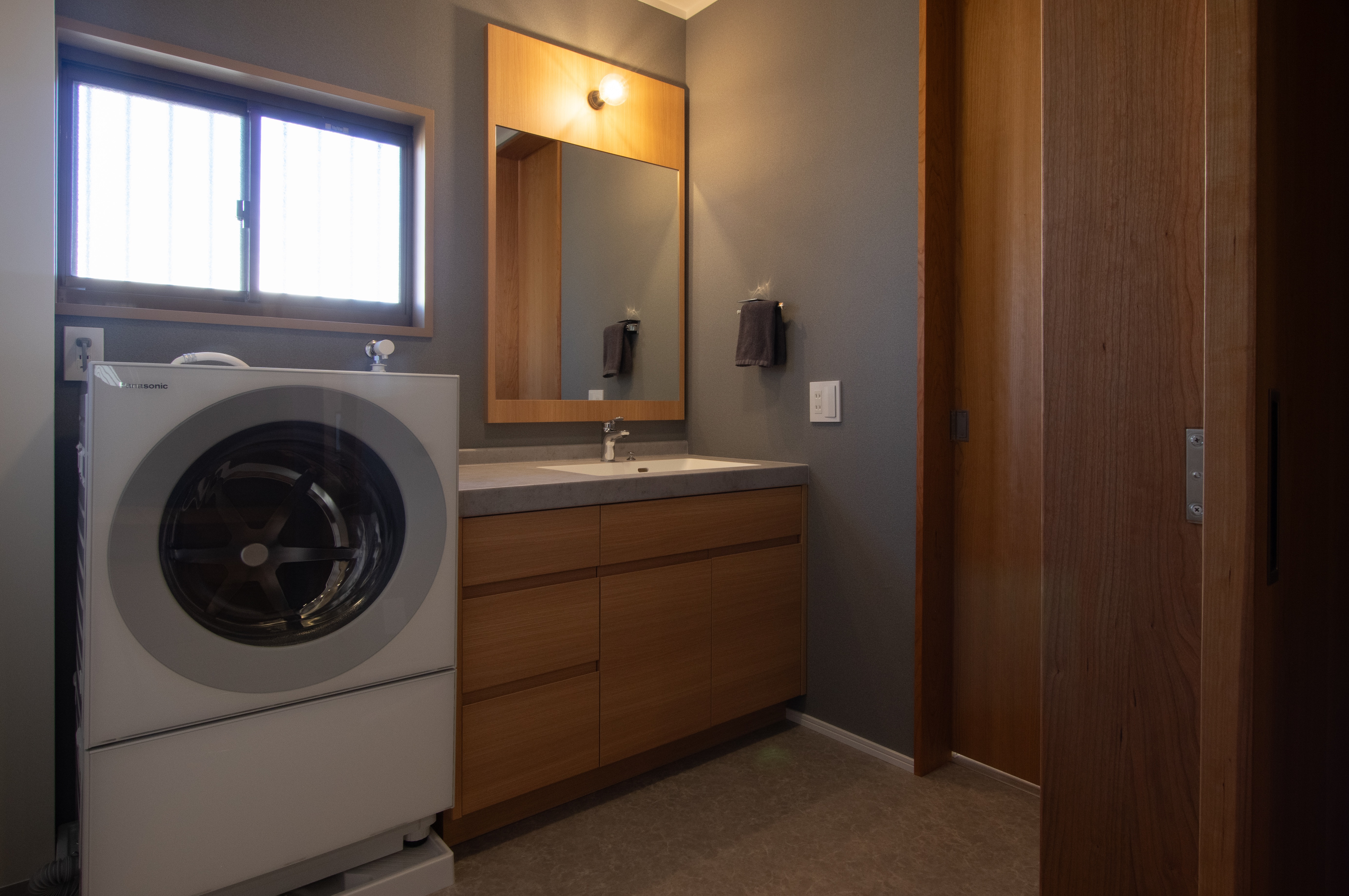 title: HOUSE 237 | Page No,250 | No.5 | sync-furniture | 株式会社 SYNC | 福岡県 家具工房 | オーダーメイドキッチン