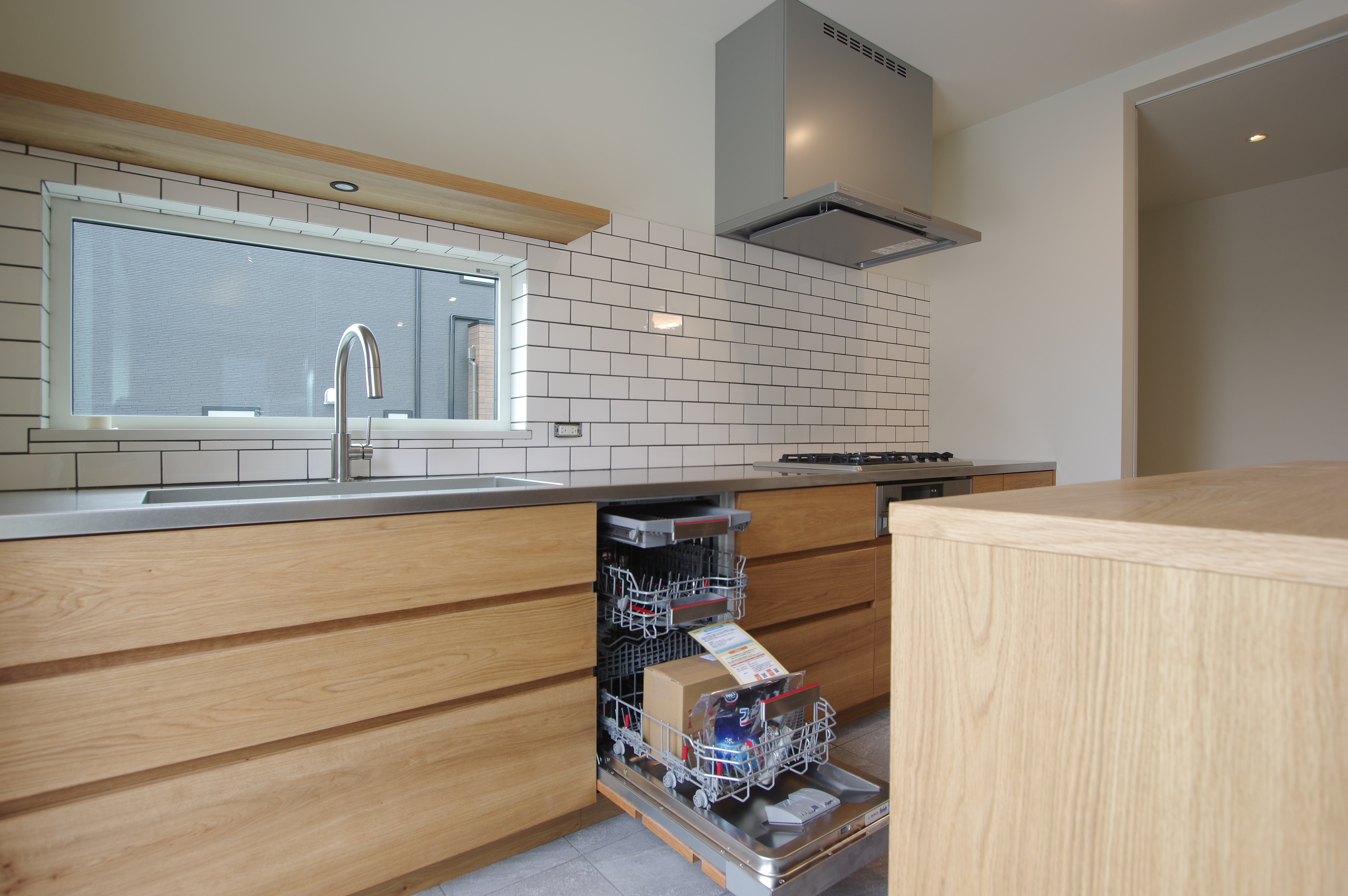 title: HOUSE 267 | Page No,284 | No.5 | sync-furniture | 株式会社 SYNC | 福岡県 家具工房 | オーダーメイドキッチン