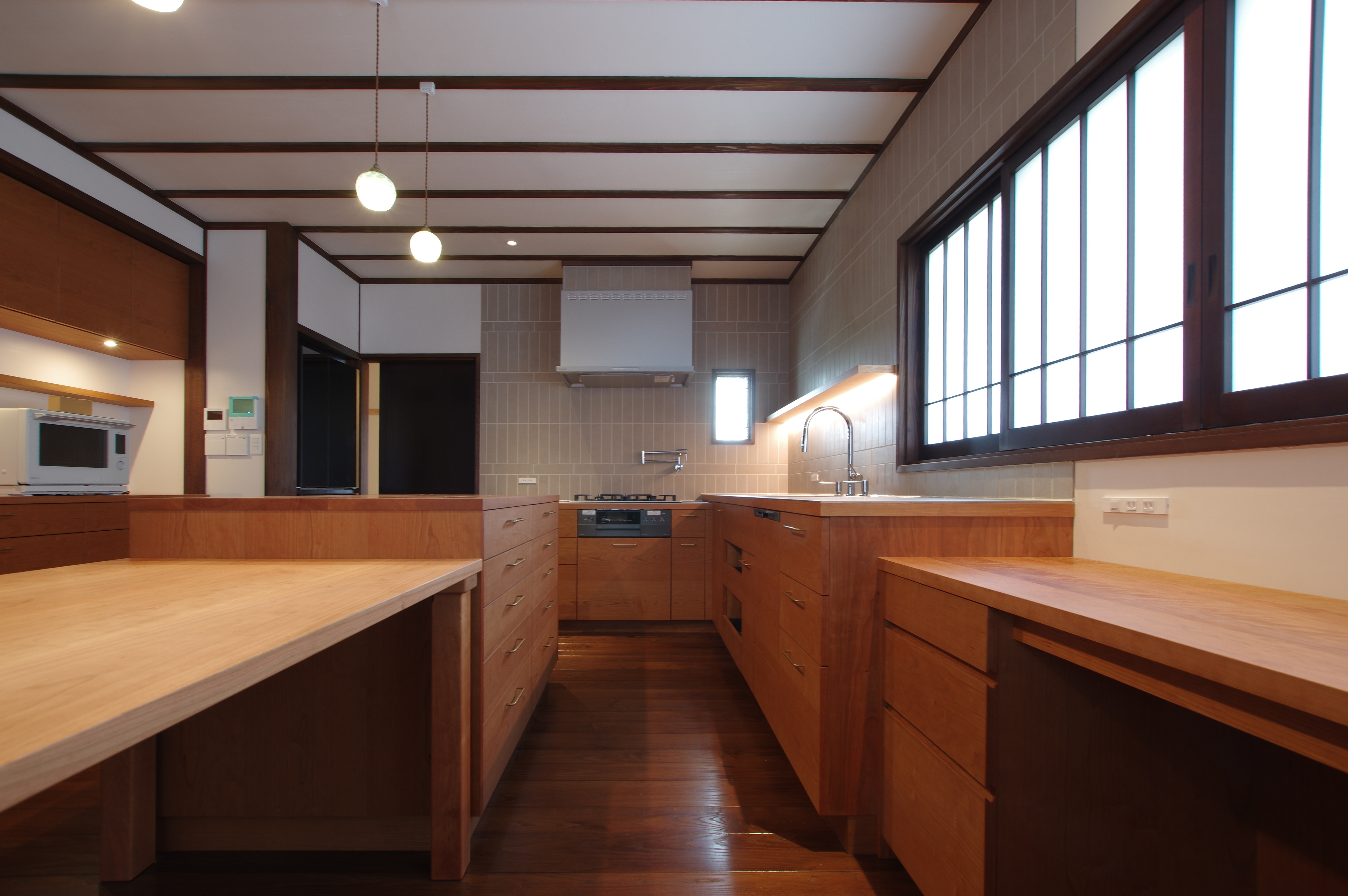 title: HOUSE 268 | Page No,285 | No.1 | sync-furniture | 株式会社 SYNC | 福岡県 家具工房 | オーダーメイドキッチン