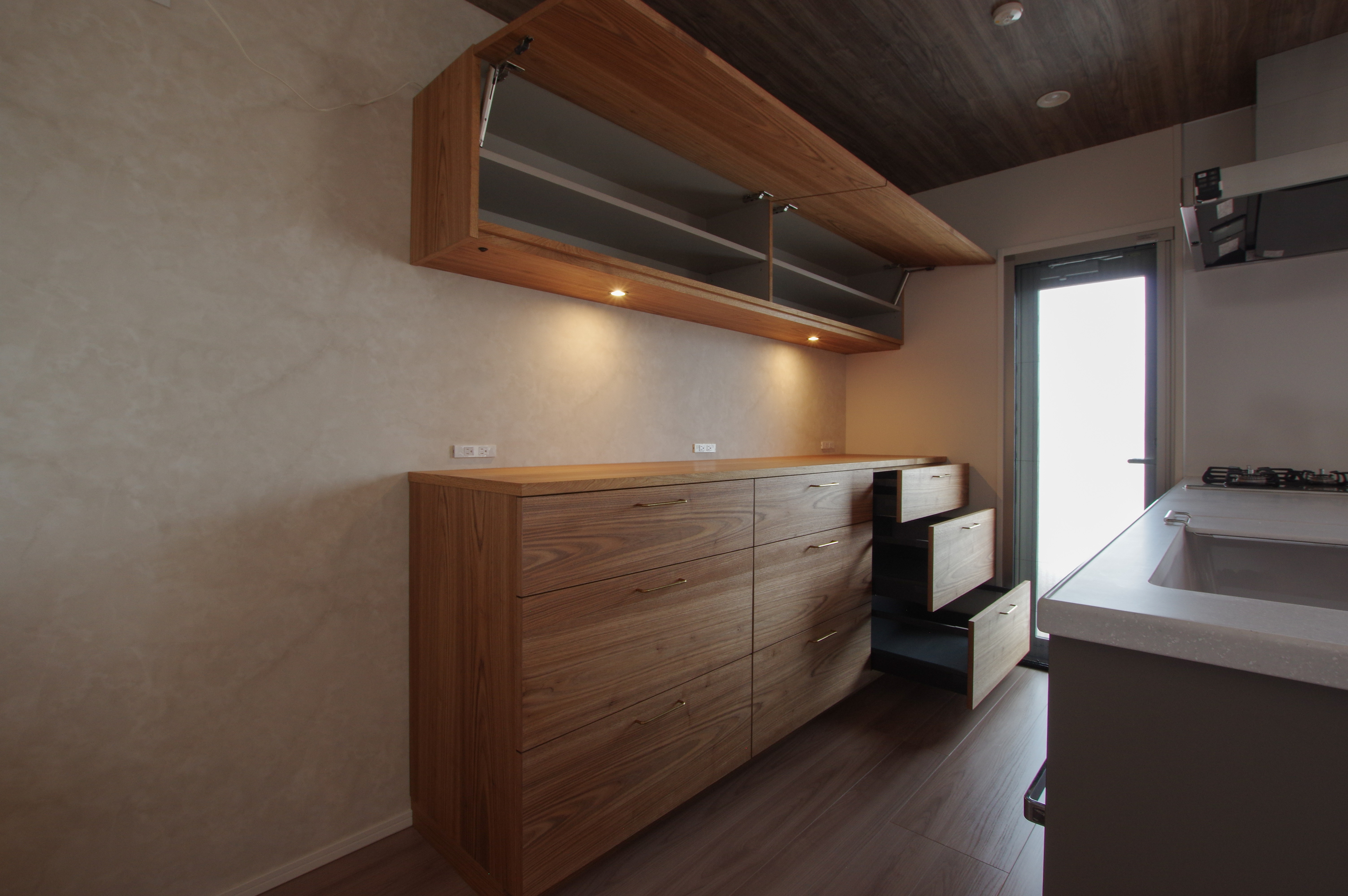 title: HOUSE 272 | Page No,290 | No.3 | sync-furniture | 株式会社 SYNC | 福岡県 家具工房 | オーダーメイドキッチン