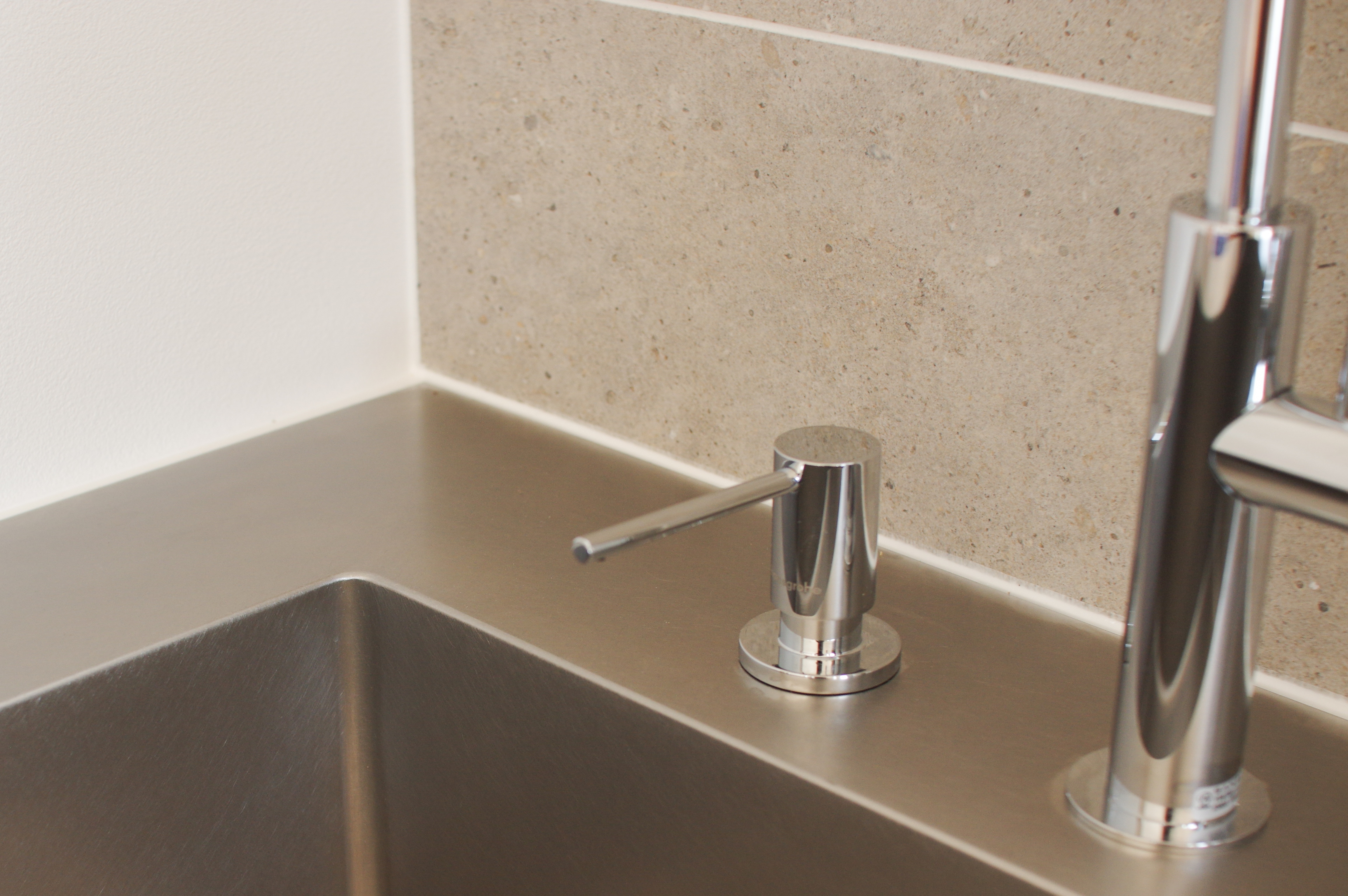 title: HOUSE 274 | Page No,293 | No.9 | sync-furniture | 株式会社 SYNC | 福岡県 家具工房 | オーダーメイドキッチン