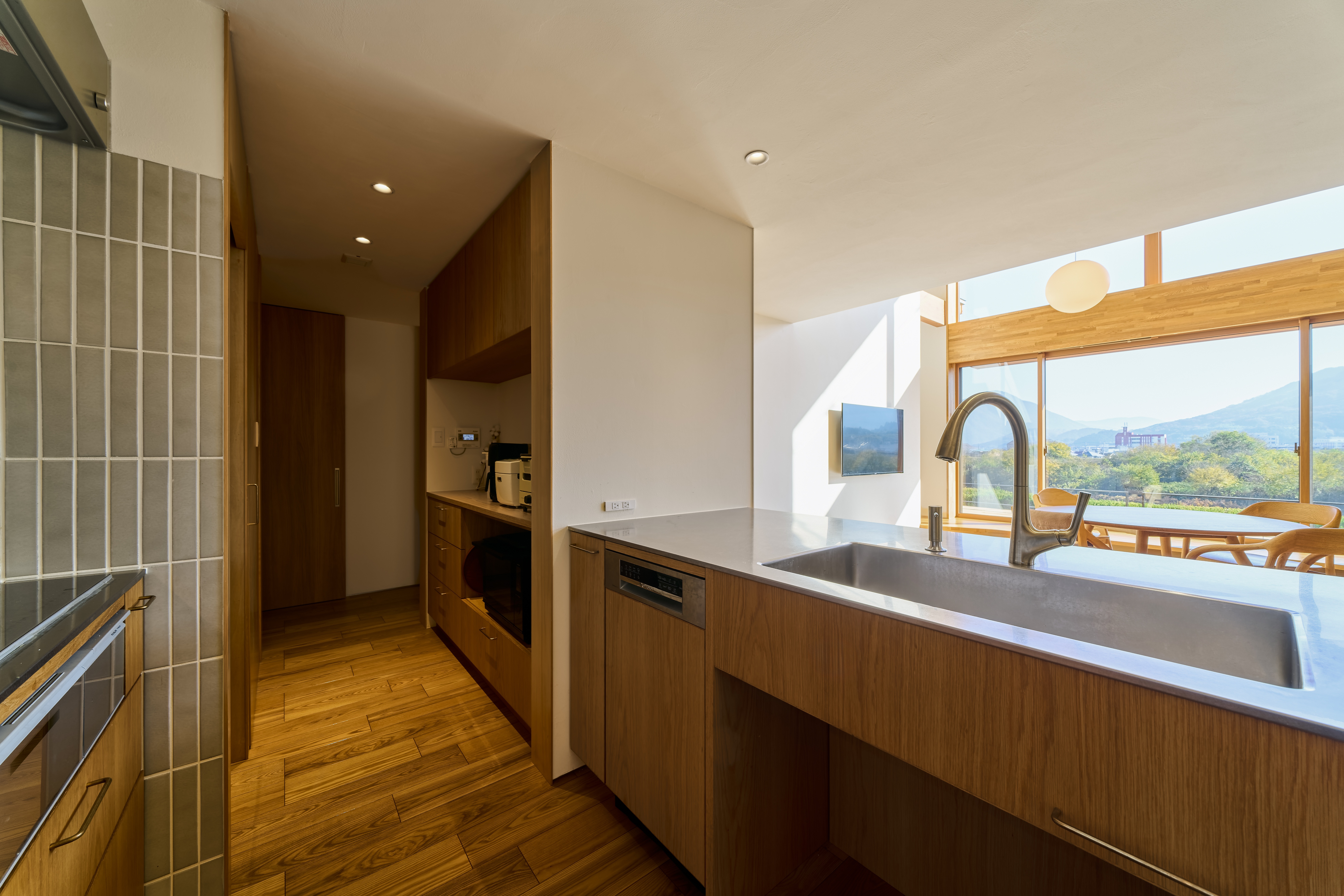 title: HOUSE 276 | Page No,295 | No.3 | sync-furniture | 株式会社 SYNC | 福岡県 家具工房 | オーダーメイドキッチン