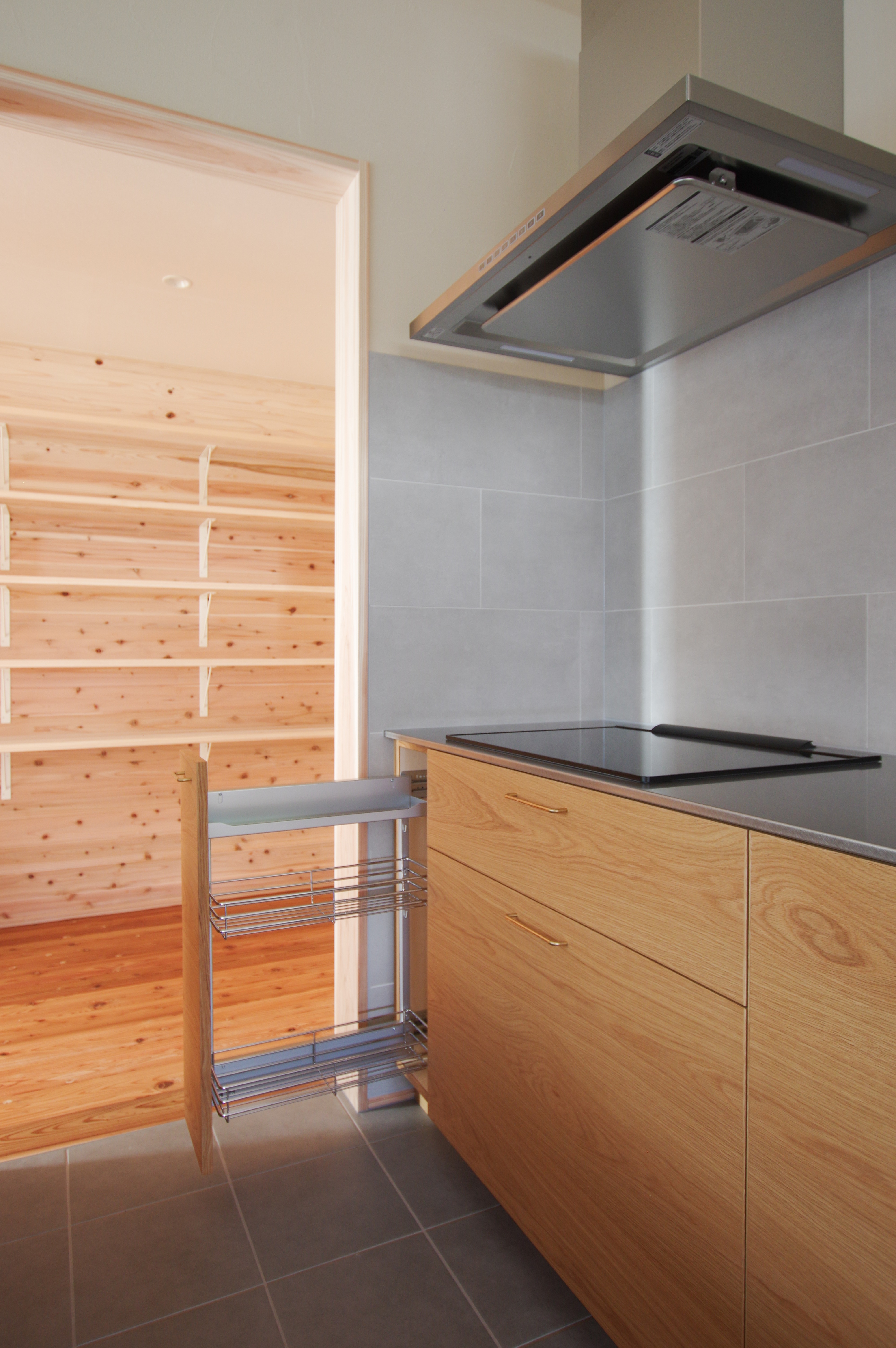 title: HOUSE 281 | Page No,308 | No.12 | sync-furniture | 株式会社 SYNC | 福岡県 家具工房 | オーダーメイドキッチン