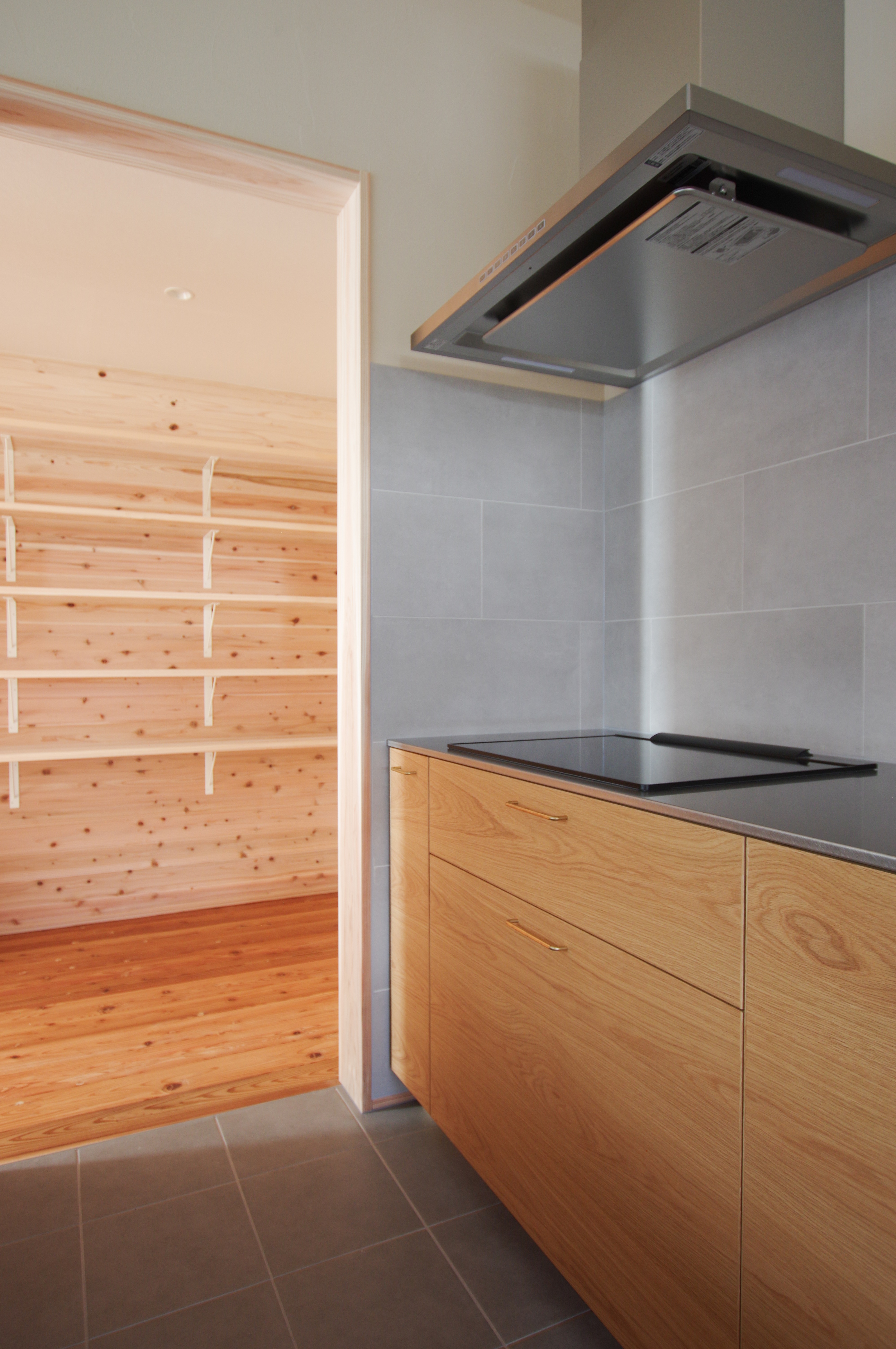 title: HOUSE 281 | Page No,308 | No.11 | sync-furniture | 株式会社 SYNC | 福岡県 家具工房 | オーダーメイドキッチン